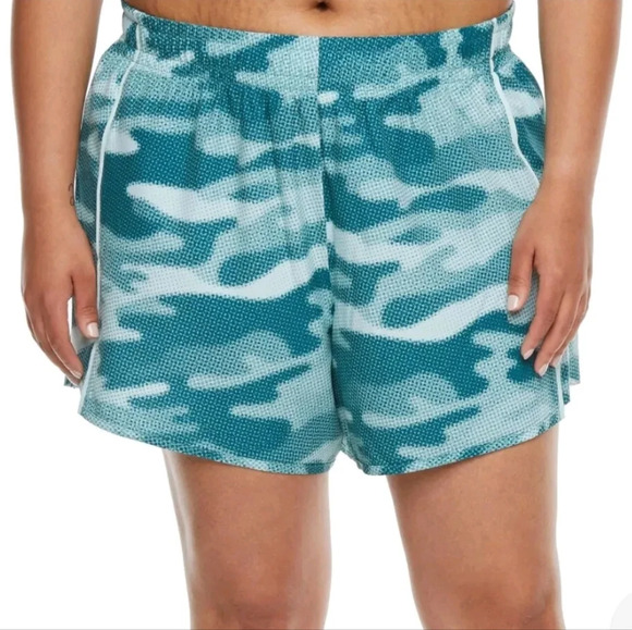 Xersion Green Camo Quick Dry Plus Train Running Shorts Size Women's 2X NEW - Picture 3 of 12